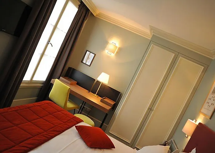 Hotel De L\'Universite
