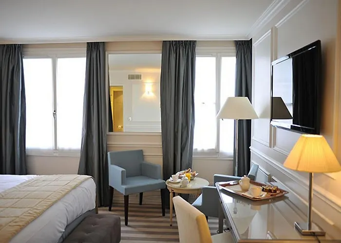 Hotel De L\'Universite